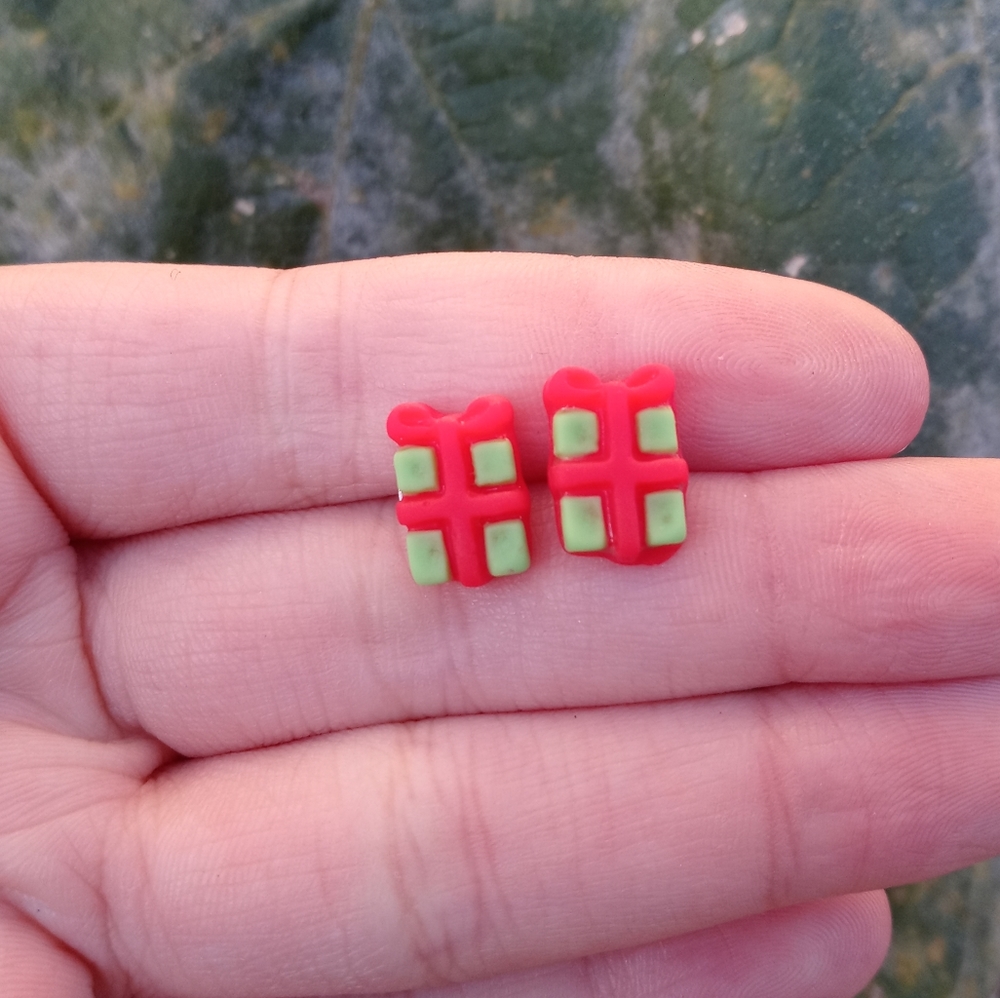 Holiday earrings